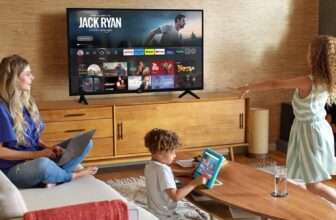 This Amazon 32″ Fireplace HD TV Is Nonetheless Reside on the Prime Day Value