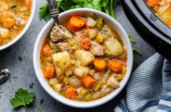 Gradual Cooker Inexperienced Chile Pork Stew