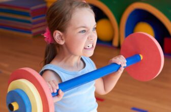 Does Lifting Weights Stunt Development in Youngsters? What Mother and father Have to Know