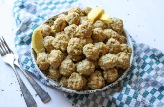 Straightforward Hen Meatballs (Comfortable and Juicy)